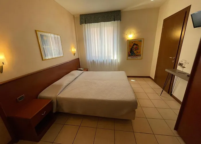 Hotel Virginia 2*