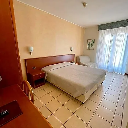 Hotel Virginia 2*