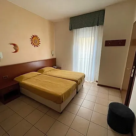 Hotel Virginia 2*