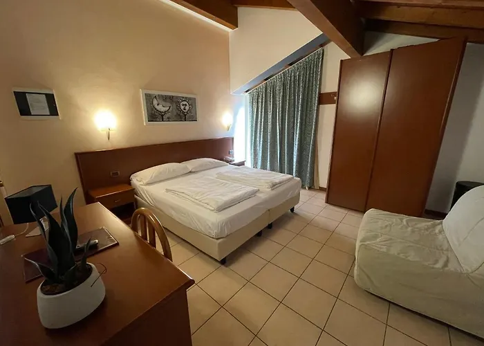 Hotel Virginia Garde