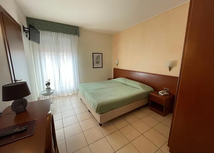 Hotel Virginia 2*